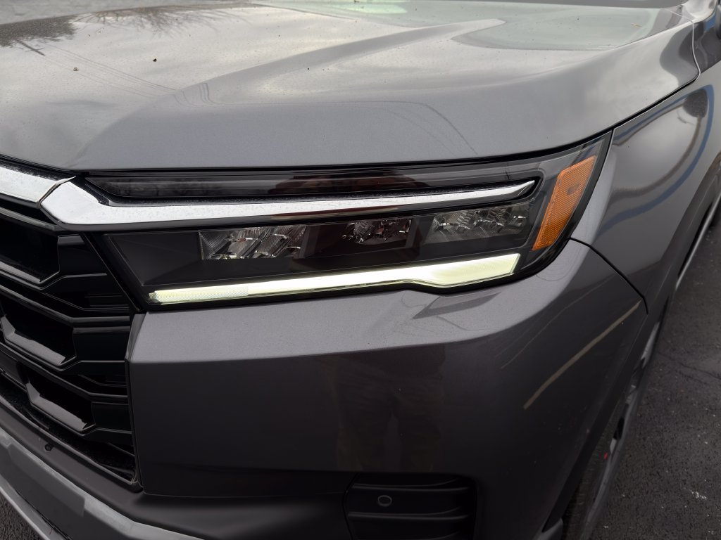 New 2026 Modern Steel Metallic Honda Touring image 9