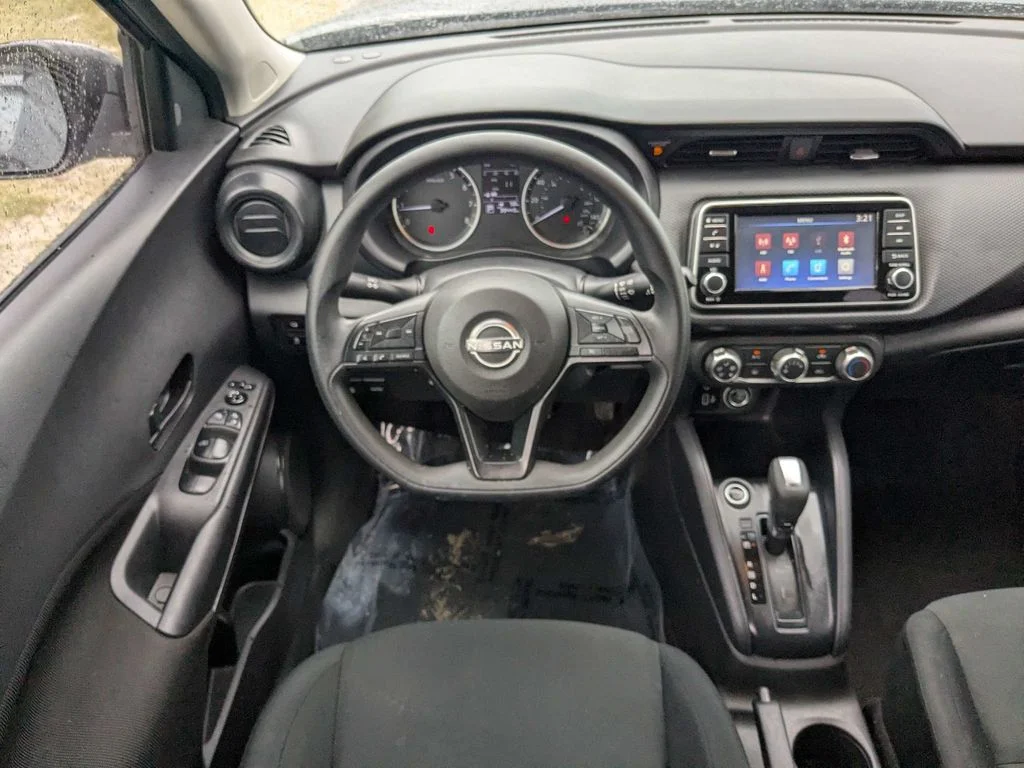 Used 2024 Gray Nissan S image 11