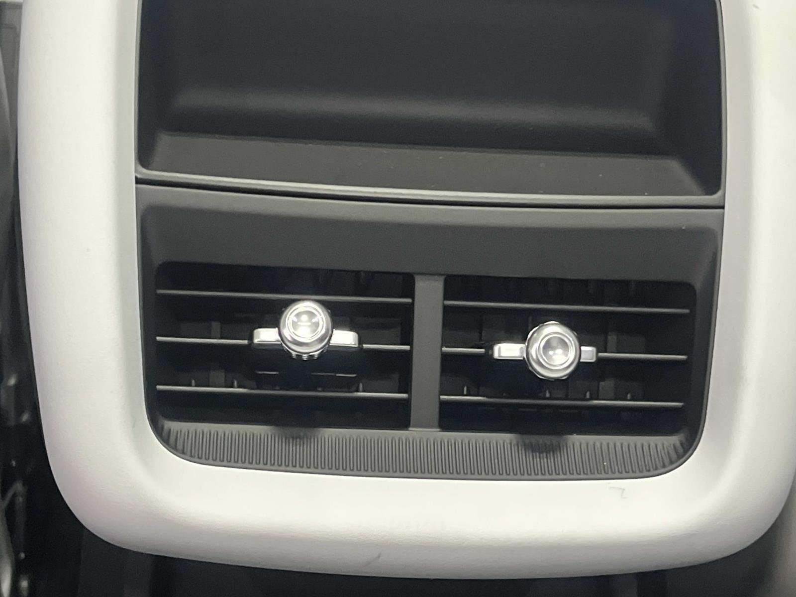 2027 Cadillac LYRIQ Sport - Photo 13
