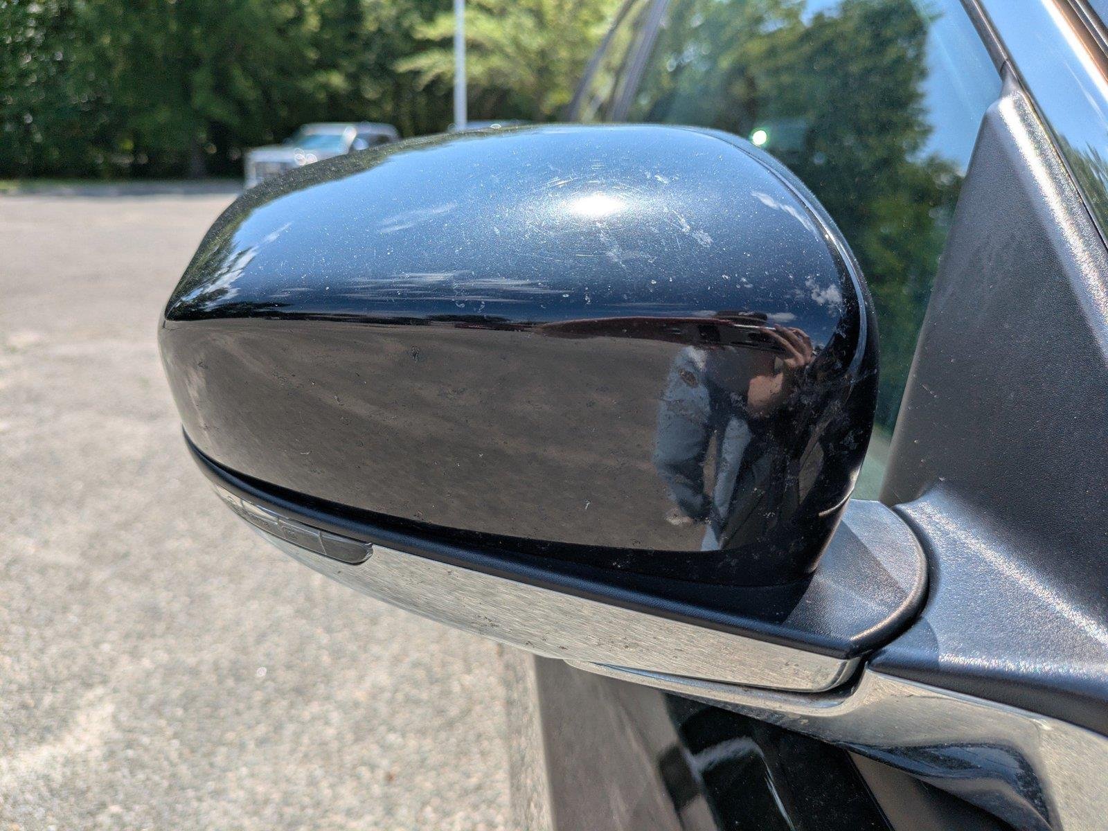Used 2022 Diamond Black Crystal Pearlcoat Jeep Limited image 12