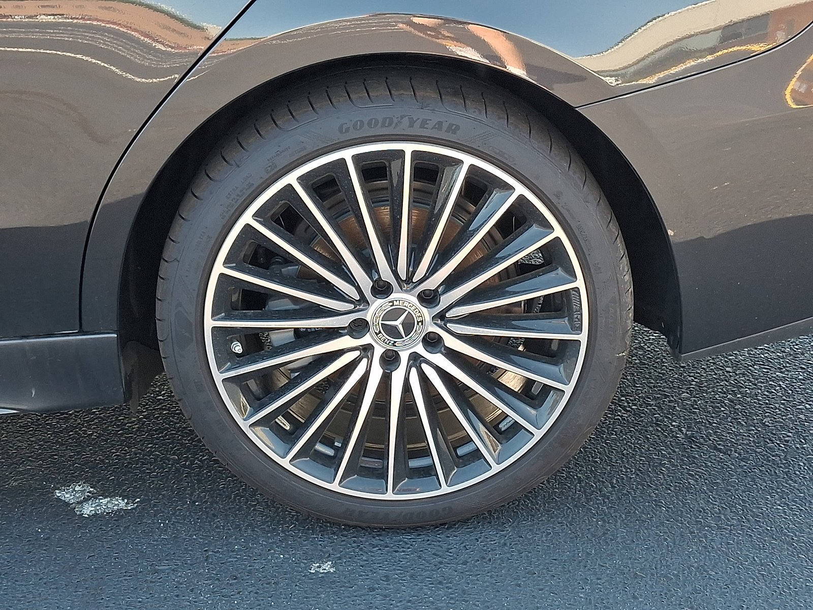 New 2026 Graphite Grey Metallic Mercedes-Benz C 300 image 7