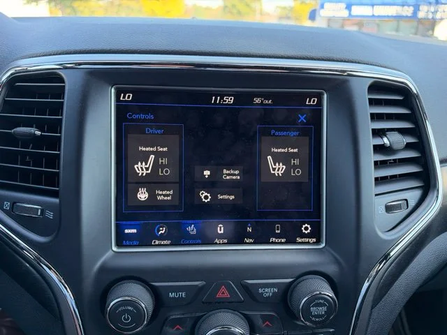 Used 2018 Rhino Clearcoat Jeep Altitude image 13