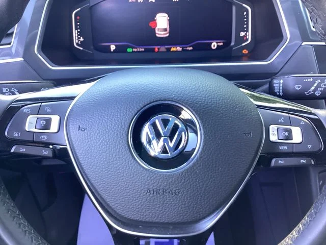Used 2020 Deep Black Volkswagen 2.0T SEL image 12