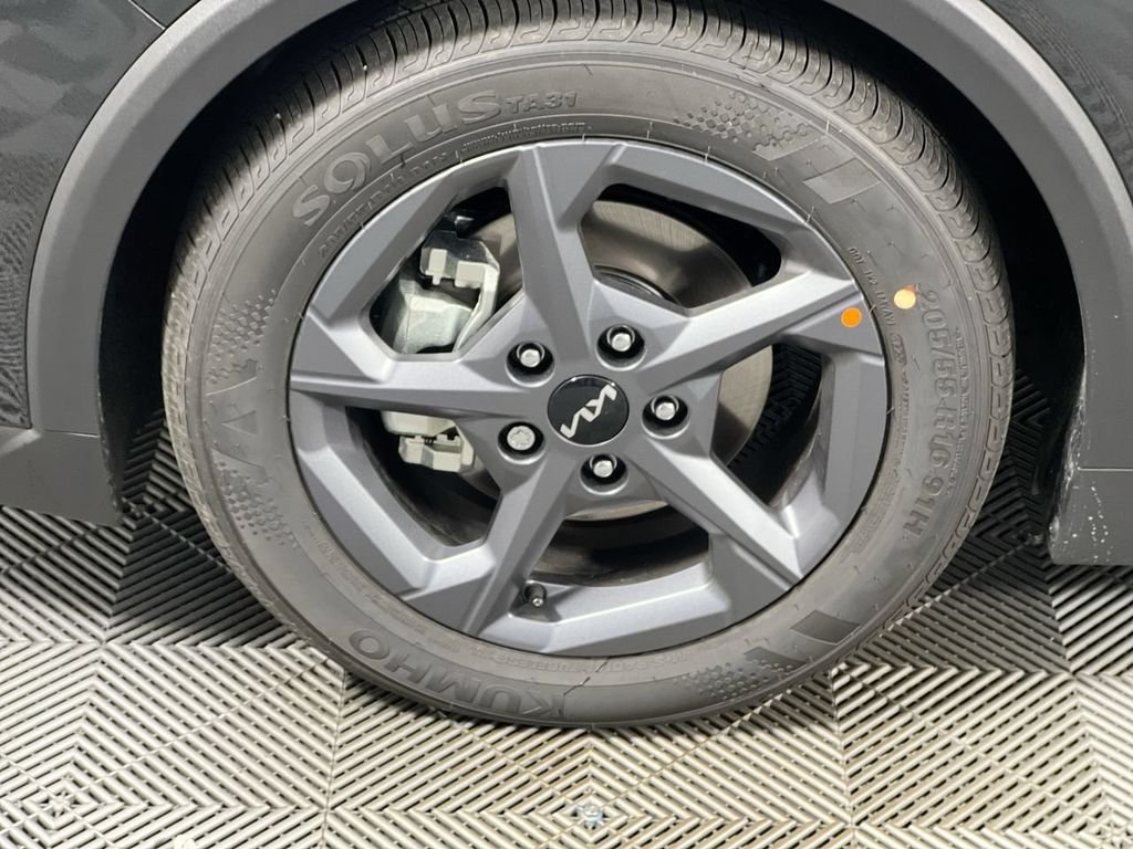 New 2026 Interstellar Gray Kia LXS image 12