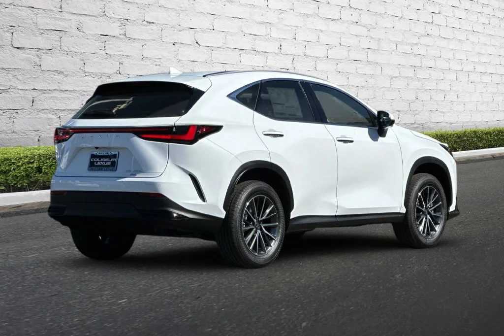 New 2026 White Lexus 350h Premium image 4