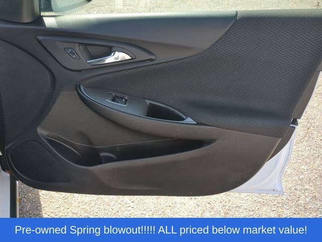 Used 2025 White Chevrolet LT image 42