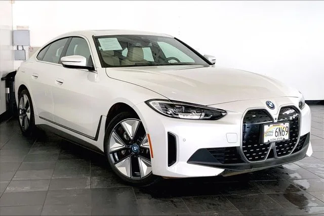 Used 2023 BMW i4 35 with VIN WBY43AW0XPFP64725 for sale in Honolulu, HI