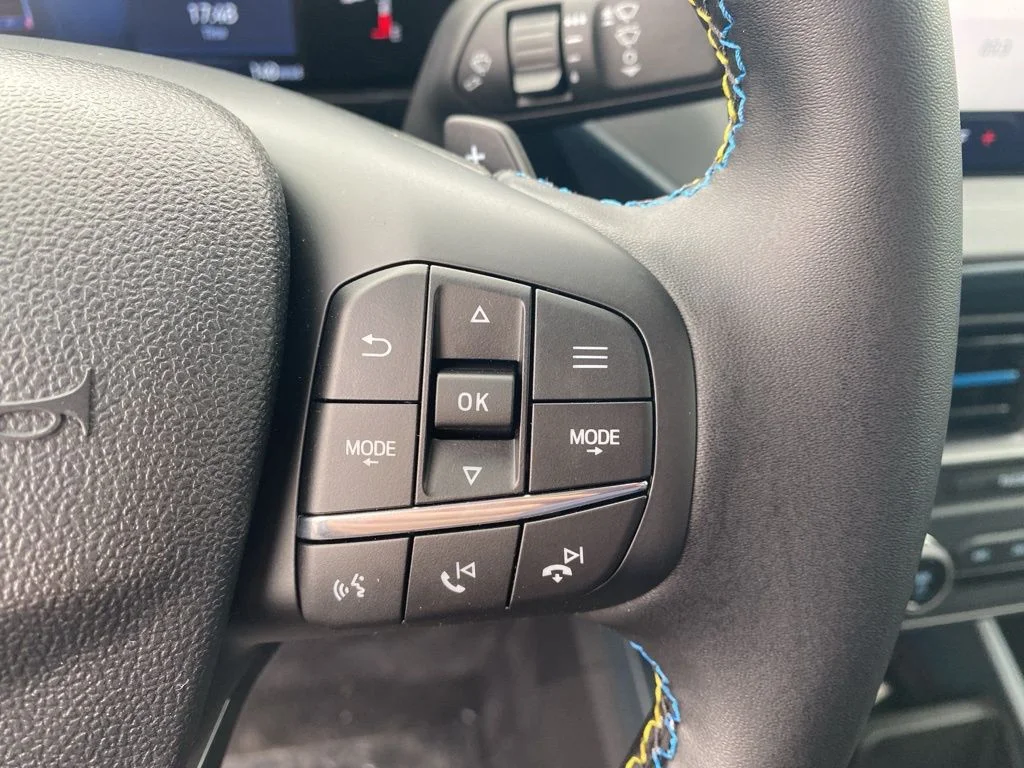New 2026 Carbonized Gray Metallic Ford Lobo™ image 18