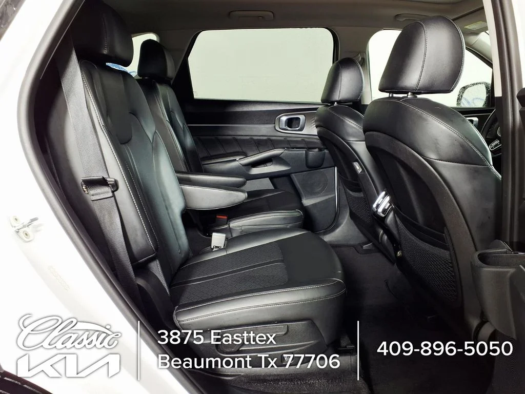 Used 2023 White Kia SX image 11