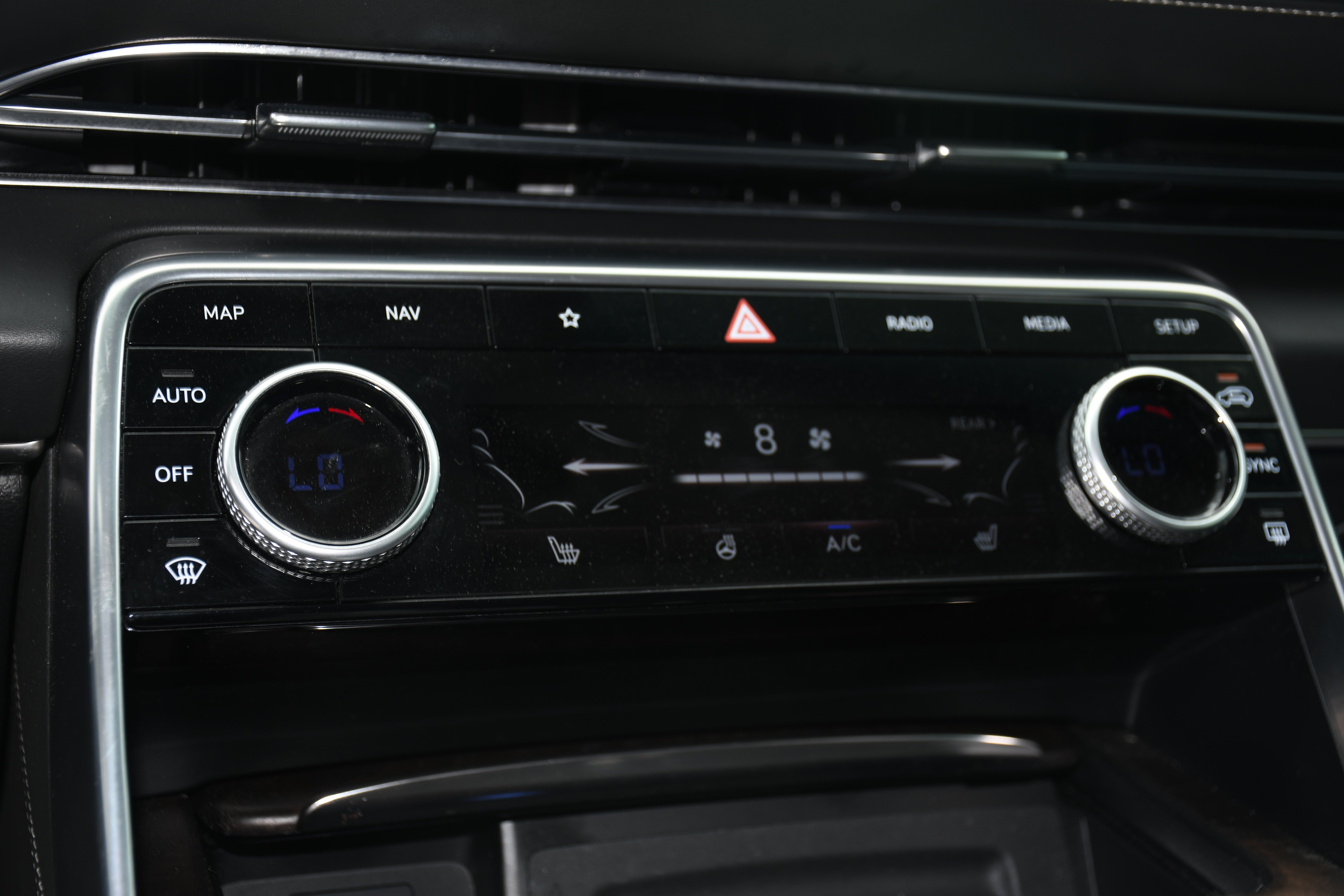 Used 2024 Blue Genesis 2.5T image 15