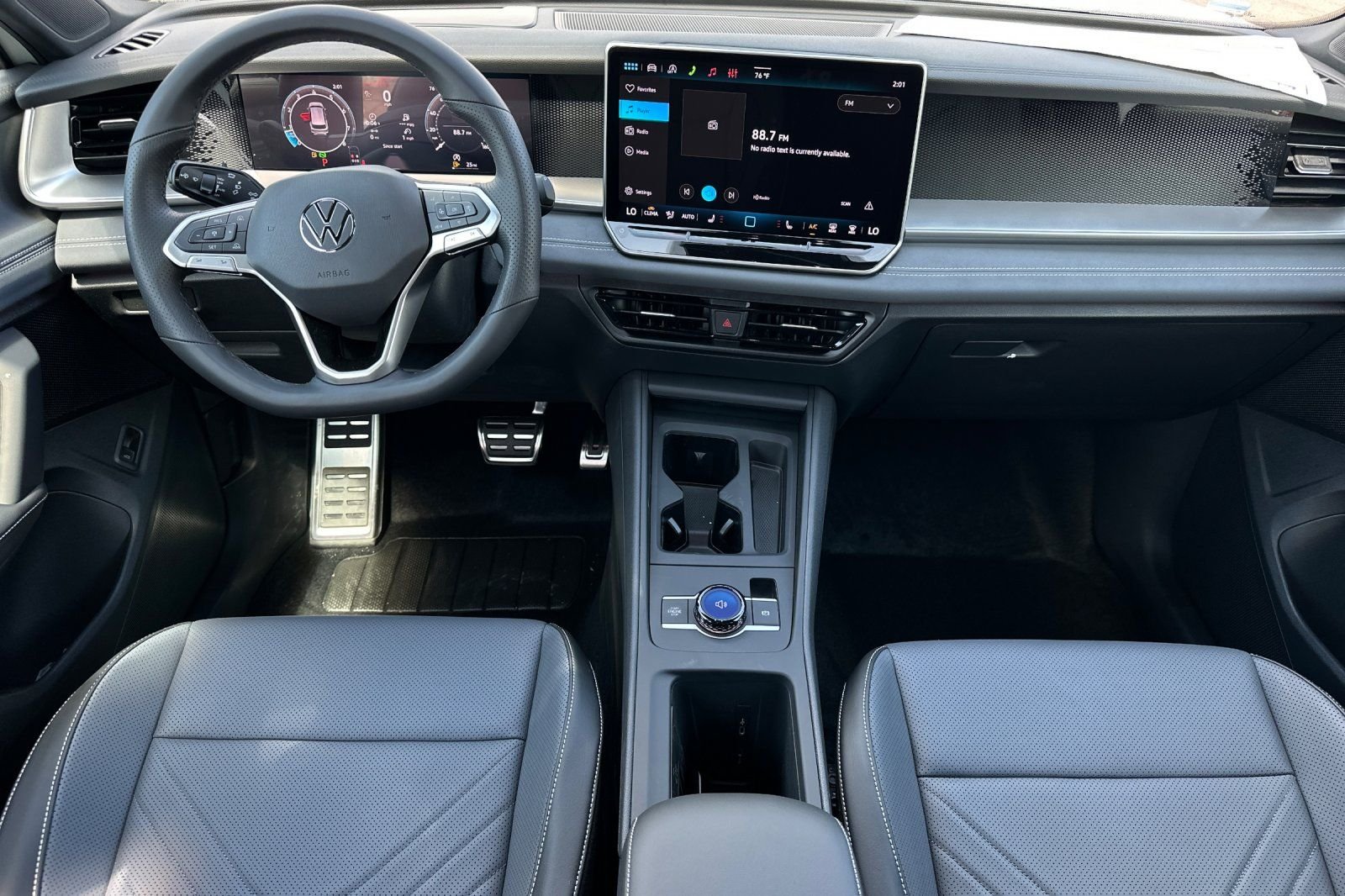 New 2026  Volkswagen 2.0T SE R-Line Black image 13