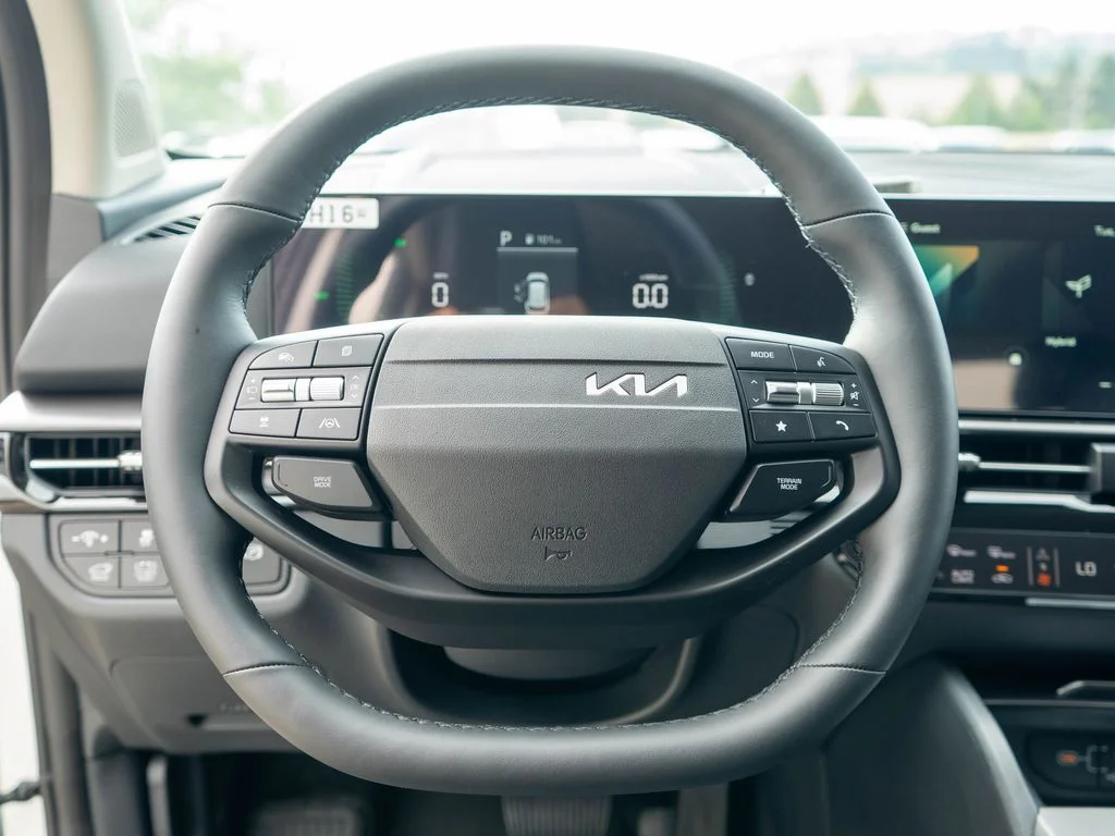 New 2026 Snow White Pearl Kia EX image 14