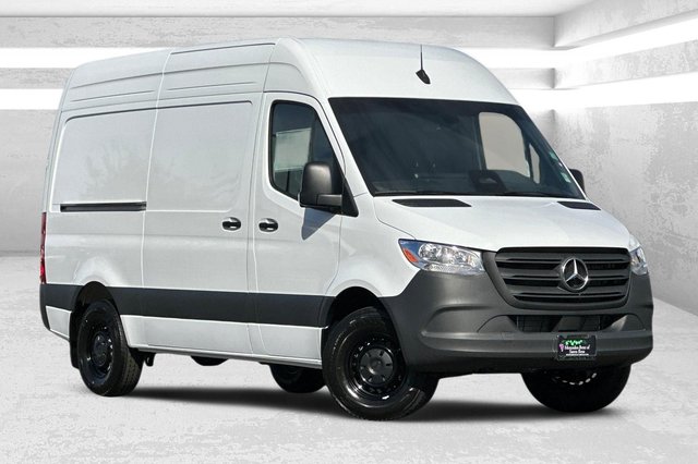2026 Mercedes-Benz Sprinter 2500 Cargo 144 WB
