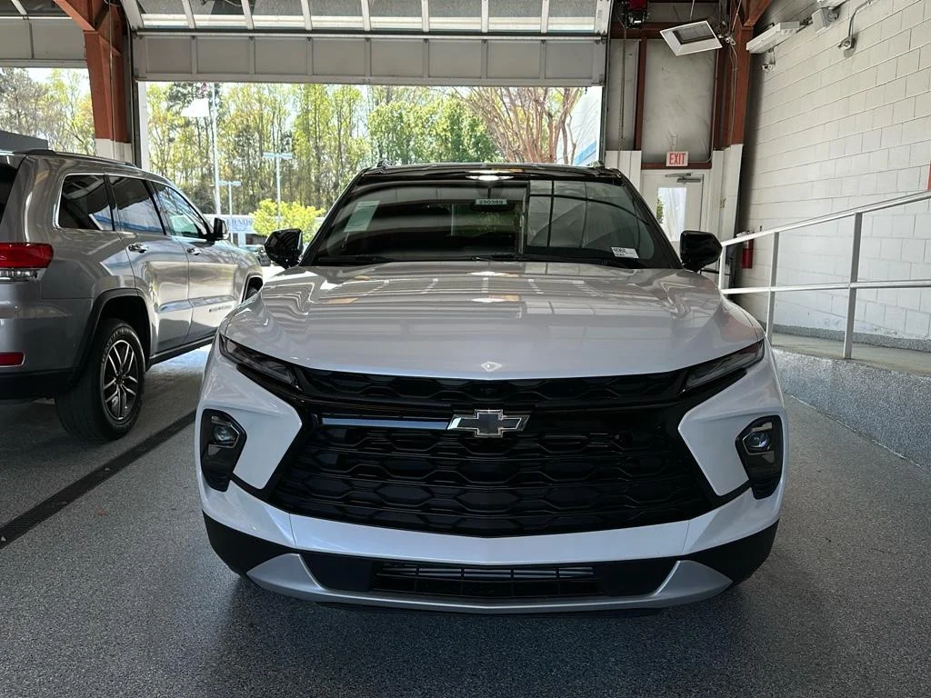 2025 Chevrolet Blazer 2LT - Photo 37
