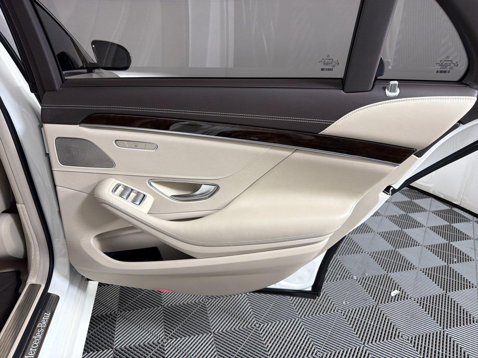 Used 2020 White Mercedes-Benz S 560 image 14