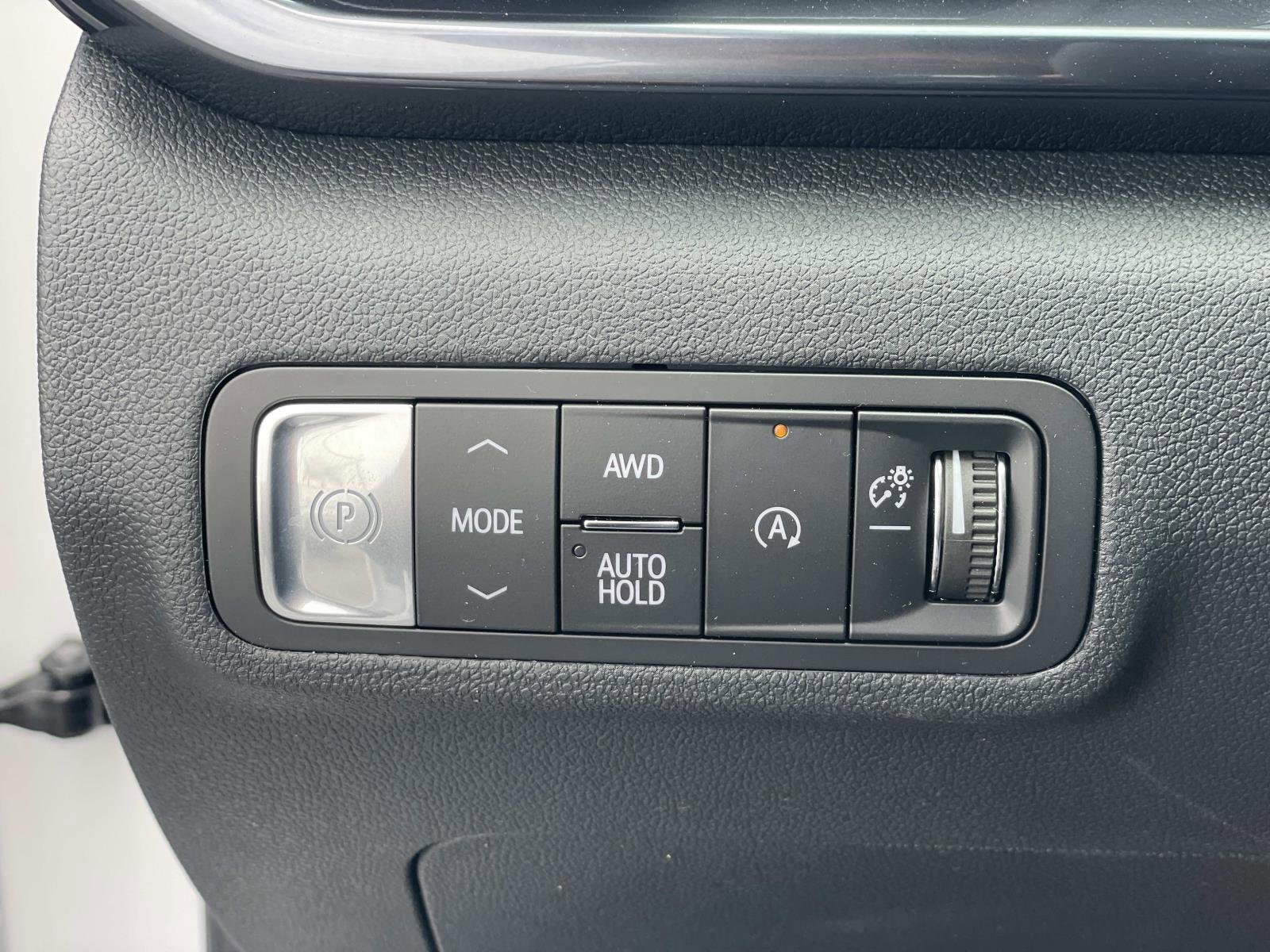 New 2026 Summit White GMC AT4 image 18
