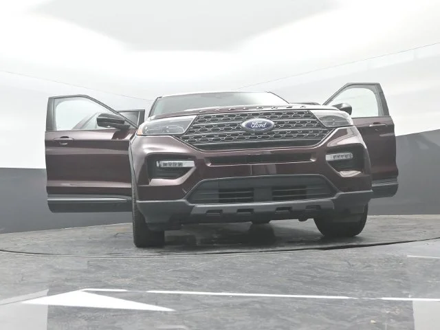 Certified Used 2022 Burgundy Velvet Tinted Clearcoat Ford XLT image 35