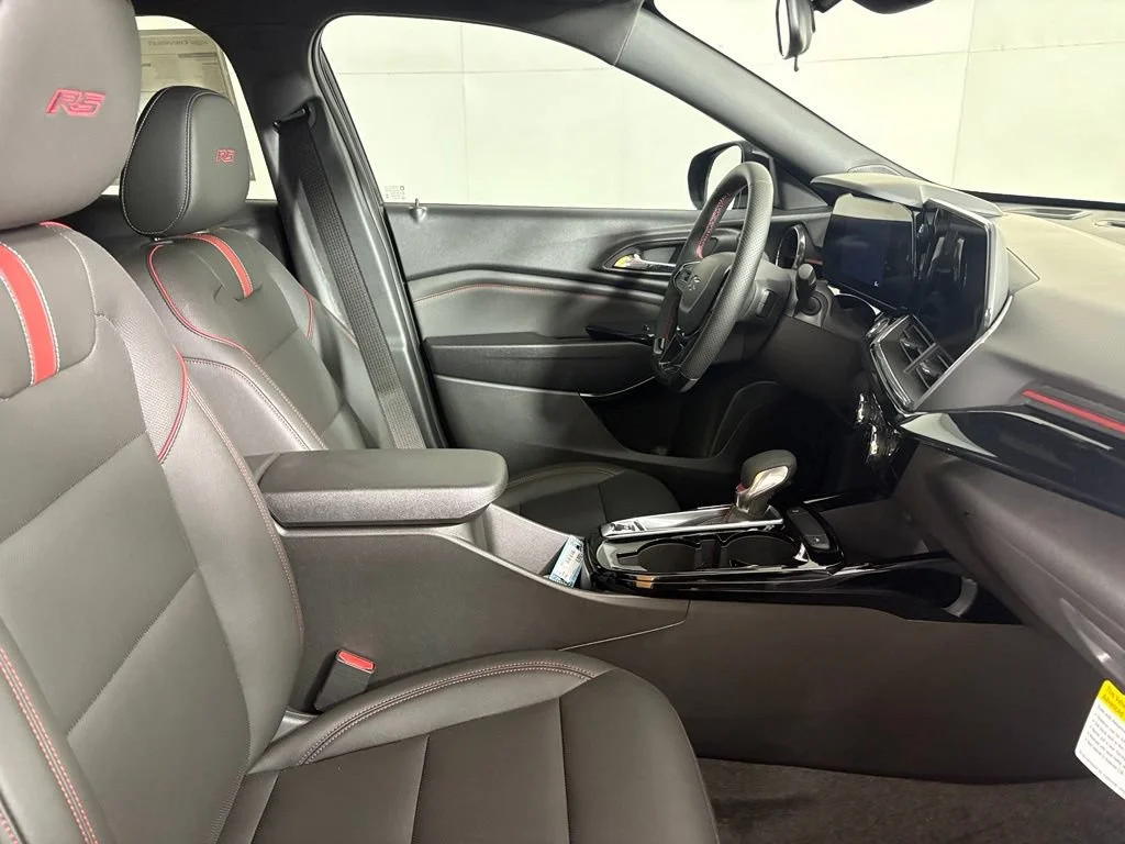 New 2026 Mosaic Black Metallic Chevrolet 2RS image 17