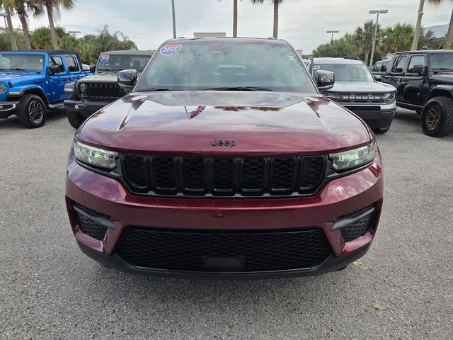 Certified Used 2025 Red Jeep Altitude image 18