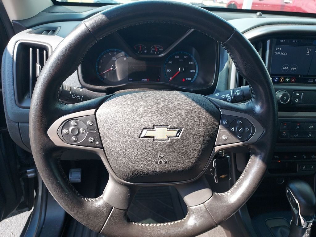 Used 2022 Gray Chevrolet Z71 image 17