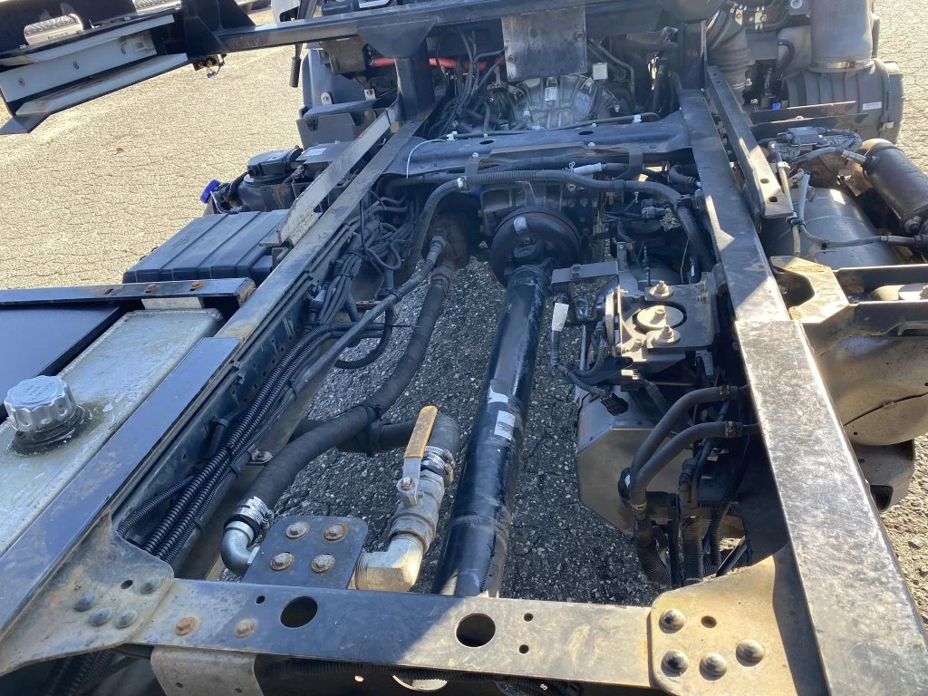 Used 2019  Isuzu Rollback image 52