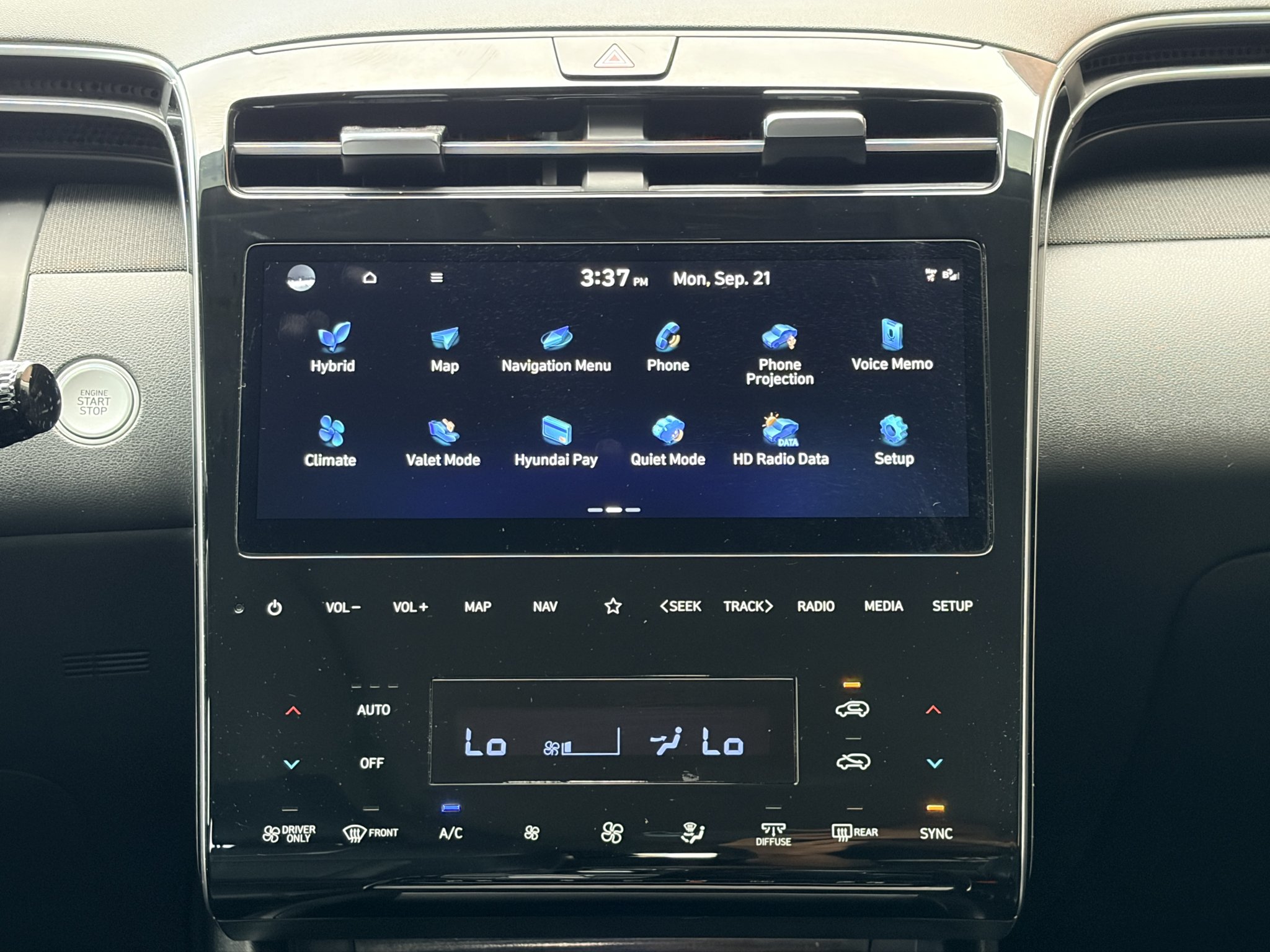 Used 2024 Shimmering Silver Hyundai Limited image 17