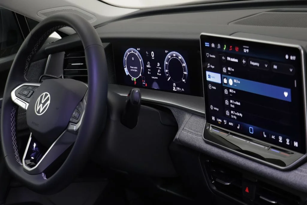 New 2026 Platinum Gray Volkswagen 2.0T S image 21