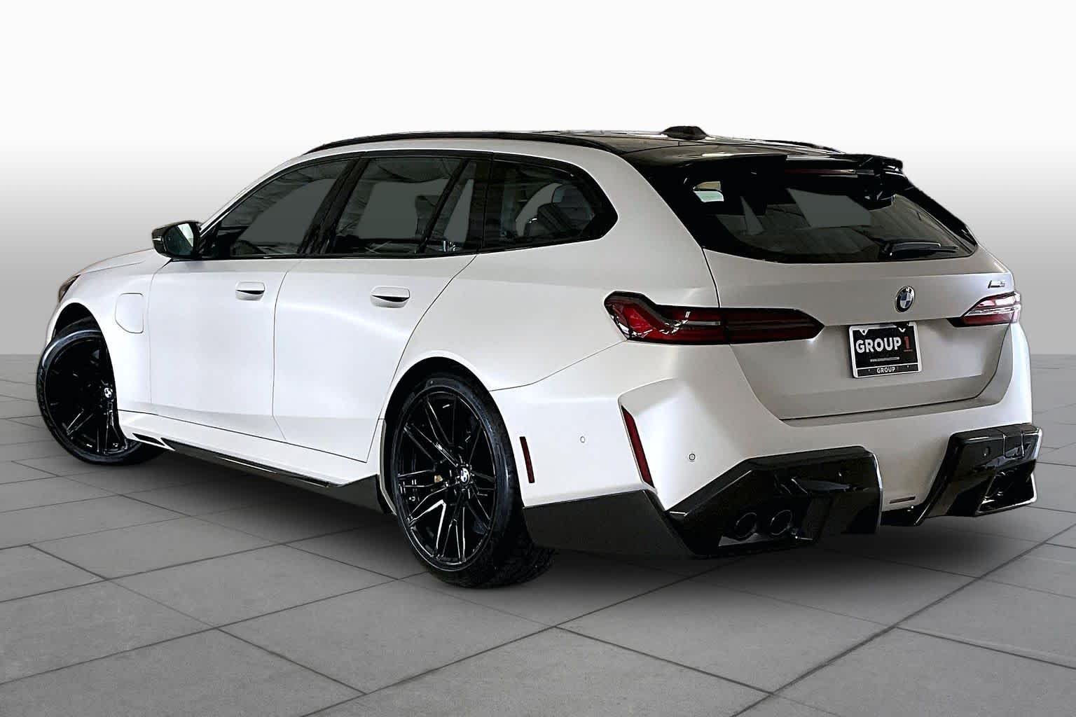 New 2027 Special Order Color BMW  image 12