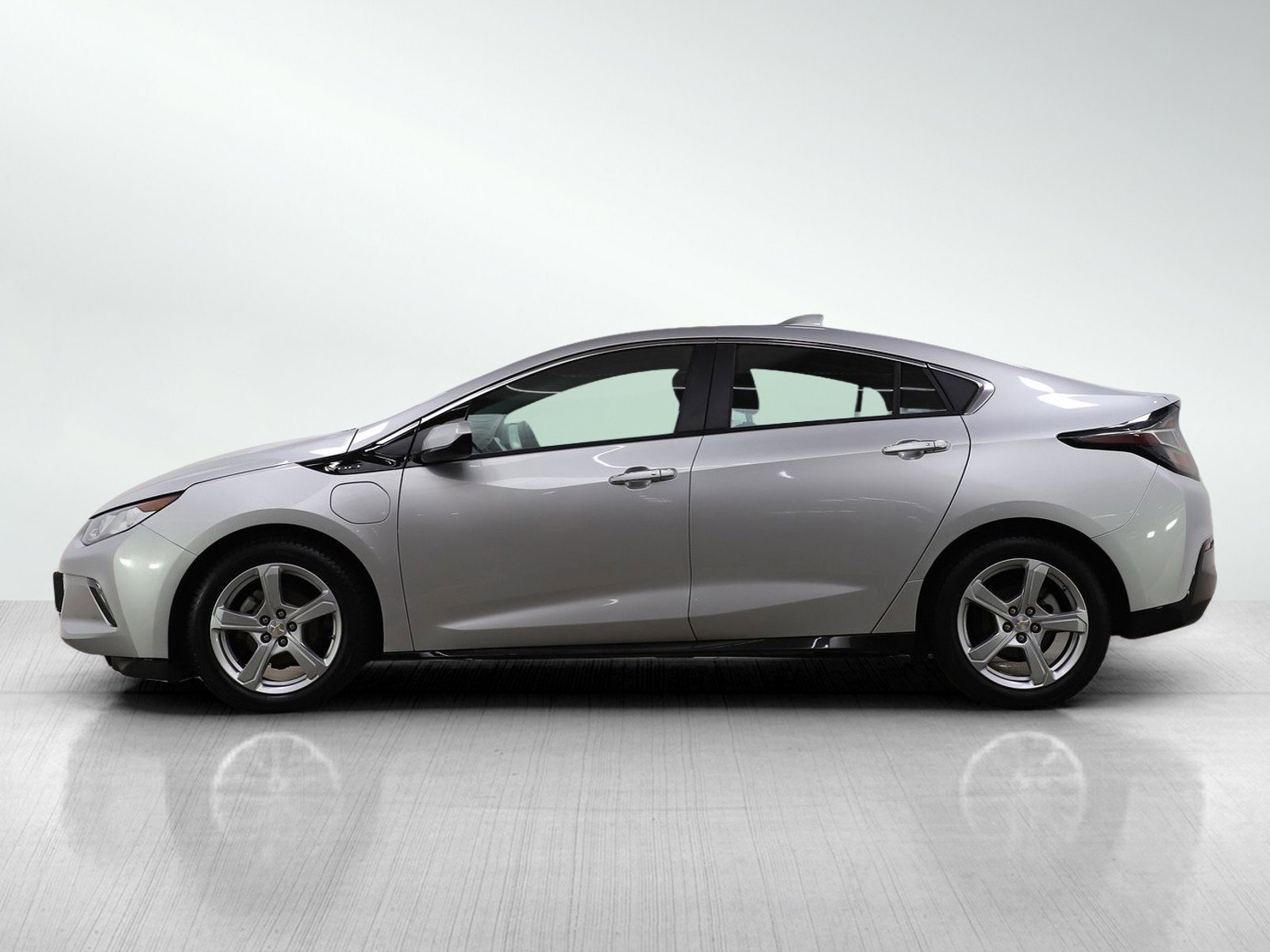 Used 2017 Chevrolet Volt LT with VIN 1G1RA6S55HU167550 for sale in Minneapolis, Minnesota