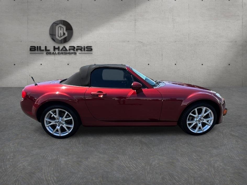 Used 2013 Red Mazda Grand Touring image 4