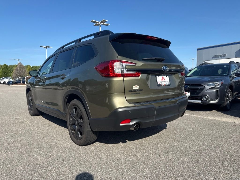 Used 2025 Brown Subaru Onyx Edition Touring image 3