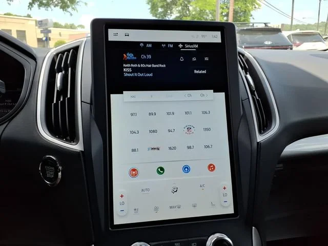 2023 Ford Edge SEL - Photo 18