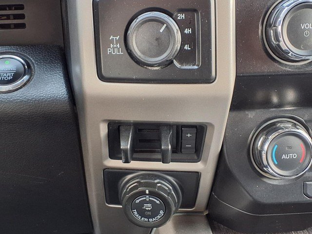 Used 2020 Silver Ford LARIAT image 18