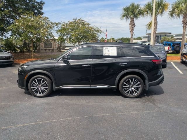 Used 2023 Black INFINITI Autograph image 6