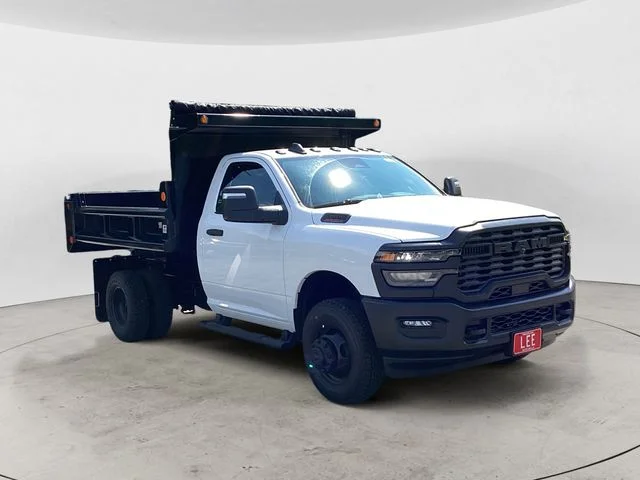 New 2026 Bright White Clearcoat Ram TRADESMAN CHASSIS REGULAR CAB 4X4 60
