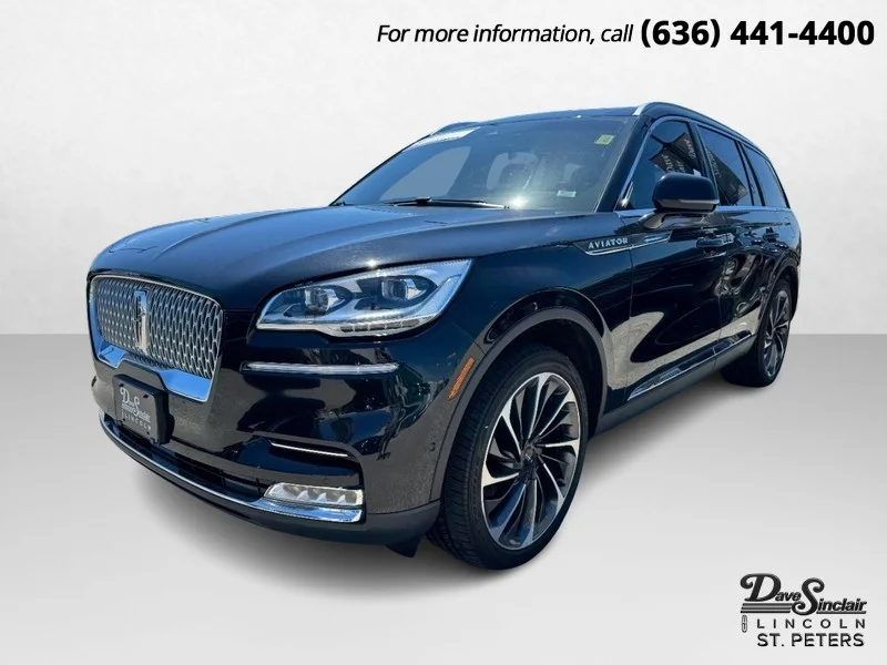 Used 2023 Infinite Black Metallic Clearcoat Lincoln Reserve AWD image 1