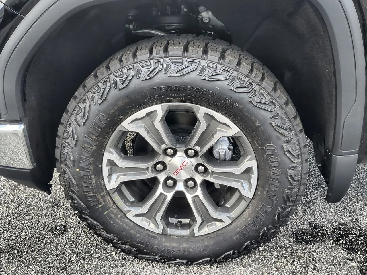 New 2026 Onyx Black GMC Pro image 31