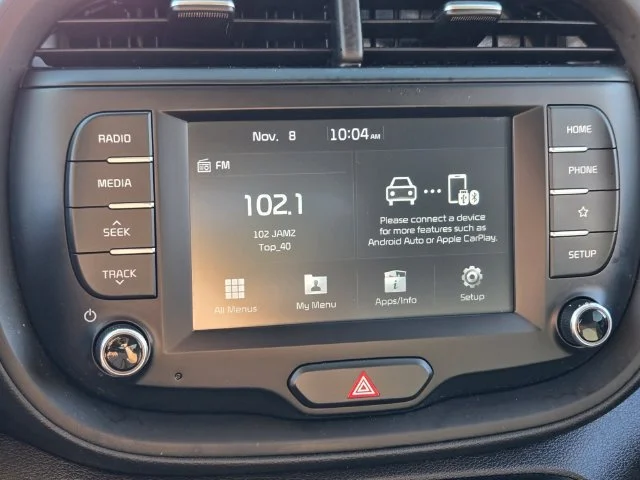 Used 2020 White Kia LX image 25