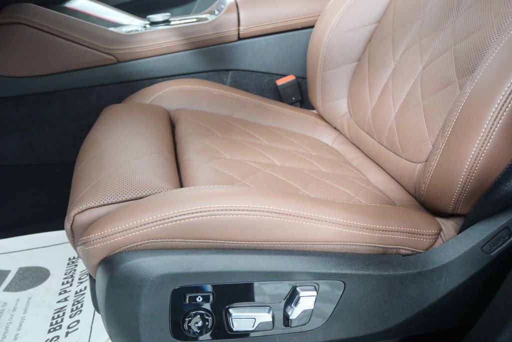 Certified Used 2026 Gray Metallic BMW xDrive40i image 9
