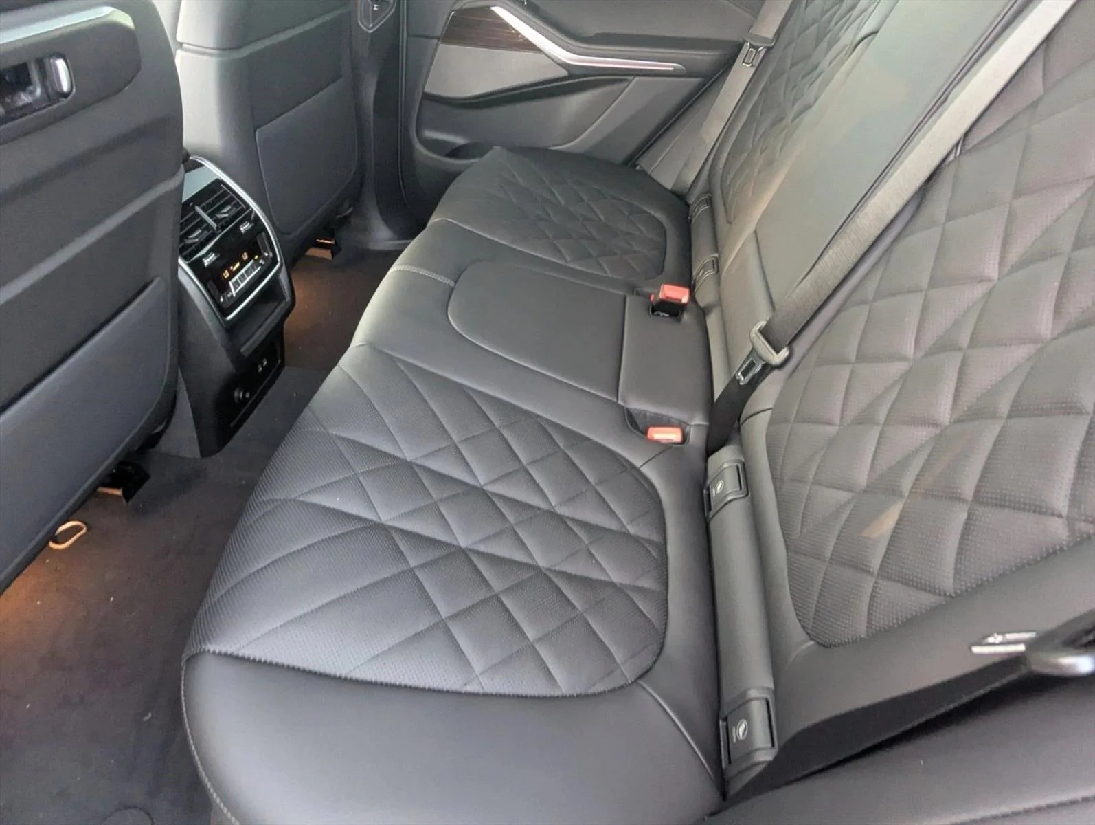 2026 BMW X5 40i - Photo 15