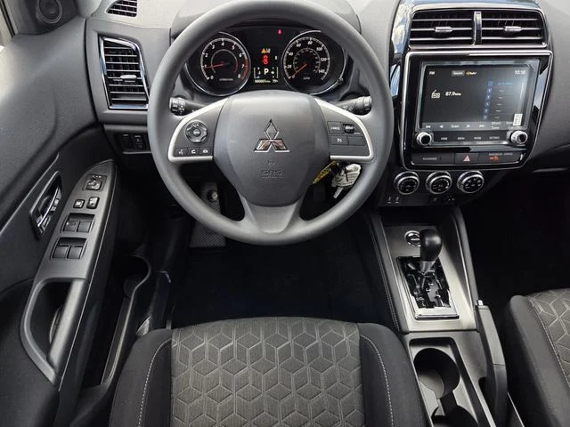 New 2026 White Mitsubishi 2.0 ES image 9