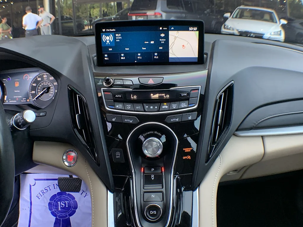 Used 2021 PLAT WHT/EBONY Acura w/Technology Package image 16