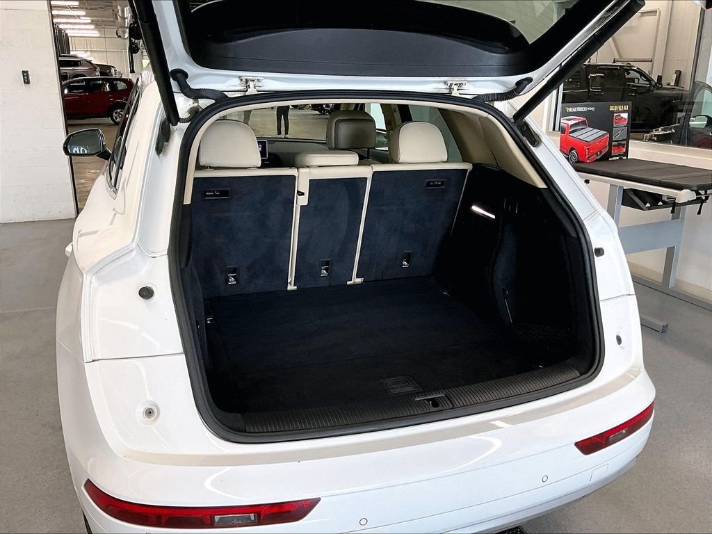 Used 2018 Ibis White Audi 2.0T Premium Plus image 34