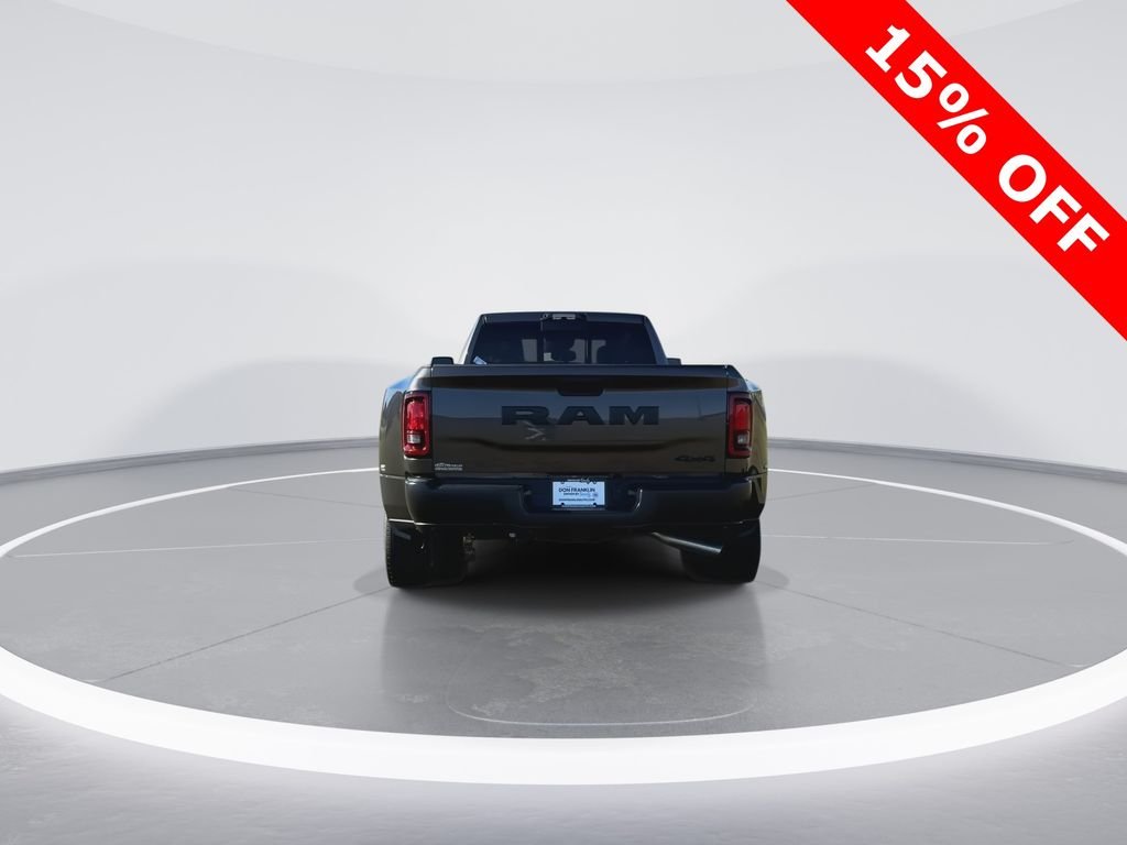 New 2026 Granite Crystal Metallic Clear-Coat Exterior Paint RAM Tradesman image 7