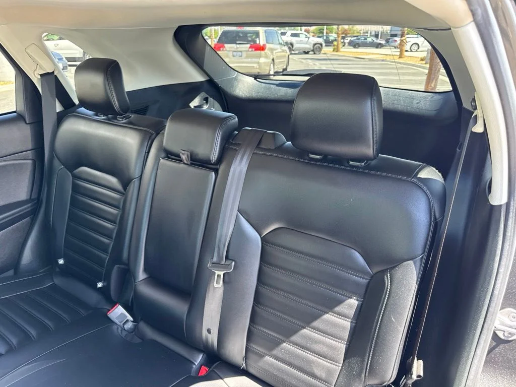 2019 Ford Edge SEL - Photo 18