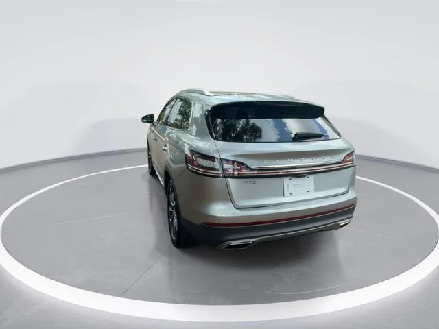 Used 2021 Silver Lincoln Reserve image 7