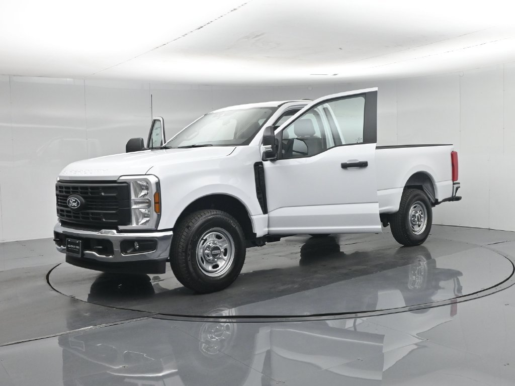 New 2027 Oxford White Ford XL image 25