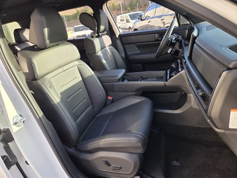 Used 2026 White HYUNDAI CALLIGRAPHY AWD image 23