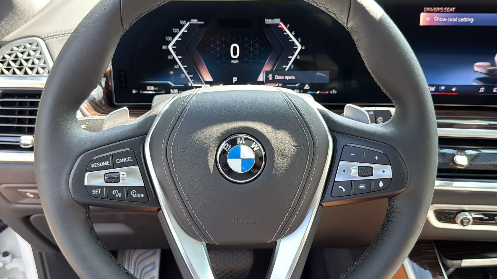 New 2026 Mineral White Metallic BMW xDrive40i image 12