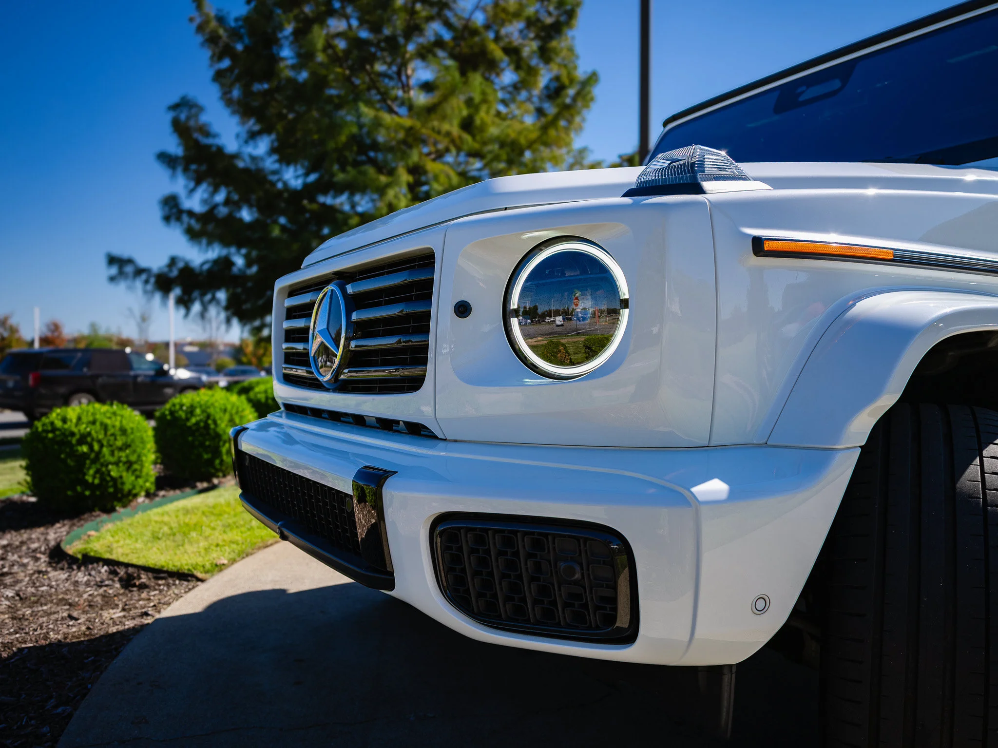 Certified Used 2025 Moonlight White Mercedes-Benz G 580 image 6
